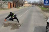 Патрульные измерили ямы на дорогах Николаева