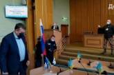 В Славянске на сессию горсовета принесли флаг РФ. ВИДЕО