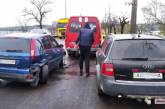 В Николаеве на Варваровском мосту столкнулись три автомобиля — огромная пробка