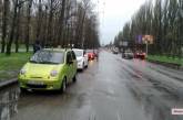Порванные колеса и разбитый бампер: в Николаеве 4 автомобиля получили повреждения из-за ямочного ремонта