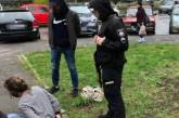 В Ровенской области пьяная дама ударила сотрудницу полиции бутылкой по голове