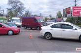 На Пушкинском кольце в Николаеве столкнулись ВАЗ и «Джак» - в центре пробки