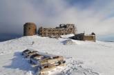 В Карпатах 9 мая на горе Поп Иван лежит снег. ФОТО