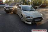 На перекрестке в Николаеве столкнулись два автомобиля «Мицубиси»
