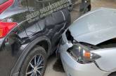 В Днепре водитель умер за рулем: неуправляемая Mazda протаранила три авто