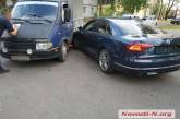 Возле «Сердца города» в Николаеве столкнулись Volkswagen и «Газель»