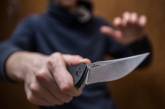 Житель Николаева «перепутал» и несколько раз ударил ножом мужчину в подъезде