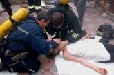 Работники МЧС во время пожара спасли неосторожную курильщицу