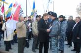 В Николаеве милиция попыталась не пустить митингующих под здание облгосадминистрации