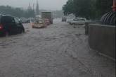 В Николаеве из-за ливня затопило улицы города. ВИДЕО