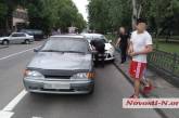 В центре Николаева столкнулись «Форд» и ВАЗ