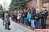 К акции молодых «регионалов» в память об Оксане Макар присоединились и отдельные «оппозиционеры»