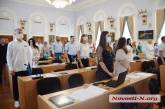 Начала работу сессия Николаевского горсовета – в зале 44 депутата (онлайн)
