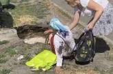В Киеве женщина провалилась в яму с кипятком (видео)