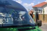 В Николаеве водитель «маршрутки» отказался принимать плату монетами и выгнал всех пассажиров (видео)