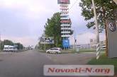 В Николаеве «БМВ» «пролетел» на красный —  и попался патрульным (видео)