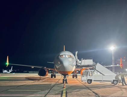 Самолеты из Одессы летят в Николаев: пассажиров и сотрудников из пробок вызволяют патрульные