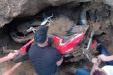 В Житомирской области угонщик мотоцикла закопал его в двухметровой яме