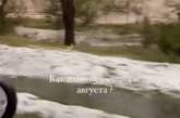 Трассу «Николаев-Одесса» засыпало «снегом» (видео)