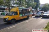 В центре Николаева столкнулись маршрутка и «Фиат» – на проспекте пробка