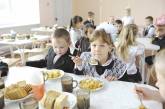 Украинские школьники потребляют сахара втрое больше нормы