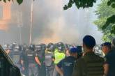 В столкновения под ОП в Киеве пострадали восемь полицейских