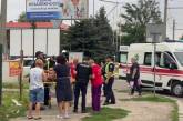 В Николаеве грузовик сбил женщину на тротуаре (видео)