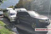 В Николаеве столкнулись четыре автомобиля — водителя госпитализировали на «скорой»