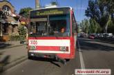 В центре Николаева столкнулись маршрутка и троллейбус