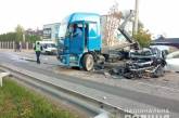 В Киевской области легковушка врезалась в мусоровоз – погибли два человека