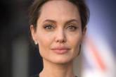 Анджелина Джоли выпустила книгу, посвященную защите прав детей