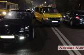В Николаеве на пр. Богоявленском в трех ДТП столкнулись 7 авто: движение практически заблокировано