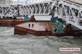 «Нечего латать и не к чему варить»: понтоны пешеходного моста в Николаеве требуют замены