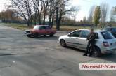 На перекрестке в Николаеве столкнулись ВАЗ и «Фиат»