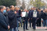 В Николаеве протестующие потребовали запретить принудительную вакцинацию решением сессии горсовета