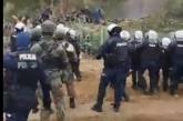 На белорусской границе польская армия открыла огонь по мигрантам (видео)