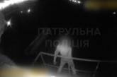 В Сумах патрульные отговорили мужчину от прыжка с моста (видео)