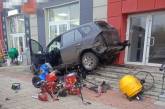 В Харьковской области пьяный водитель совершил тройное ДТП и врезался в магазин