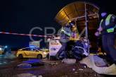 Пьяный прокурор на Lexus врезался в остановку общественного транспорта в Кривом Роге