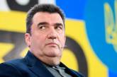 Данилов назвал условие для введения военного положения в Украине
