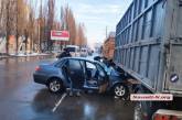В Николаеве пьяный водитель на «Лифан» влетел под грузовик