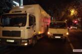 В Николаеве столкнулись фура и грузовик — возникла пробка