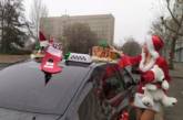 В Николаеве ездит новогоднее такси со Снегурочкой за рулем (видео)