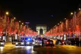 Во Франции в новогоднюю ночь сожгли 874 автомобиля