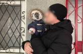 Фото с орлами и обезьянами в Николаеве: полиция забрала мартышку и отдала в зоопарк