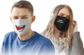 Ученые выяснили, что защитные маски делают людей более привлекательными