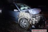 В центре Николаева столкнулись BMW X5 и «Рено» — пострадал пассажир