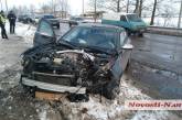 В Николаеве автомобиль «Ауди» снес электроопору: пострадал пассажир