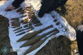 На Донбассе СБУ во время учений обнаружила тайник с оружием