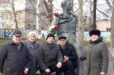 Николаевцы в день смерти Пушкина возложили цветы к его памятнику